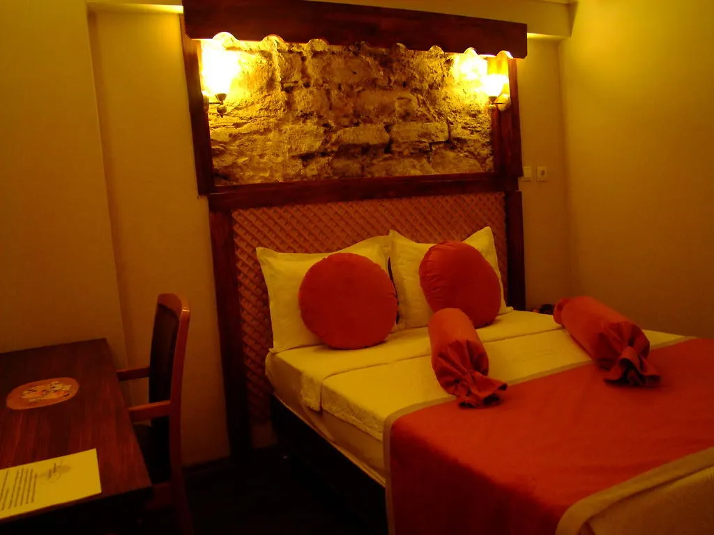 Hotel Ishakpasa Konagi 이스탄불 3*,
